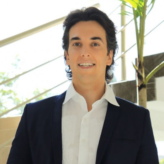 Dr. Clayton Avila